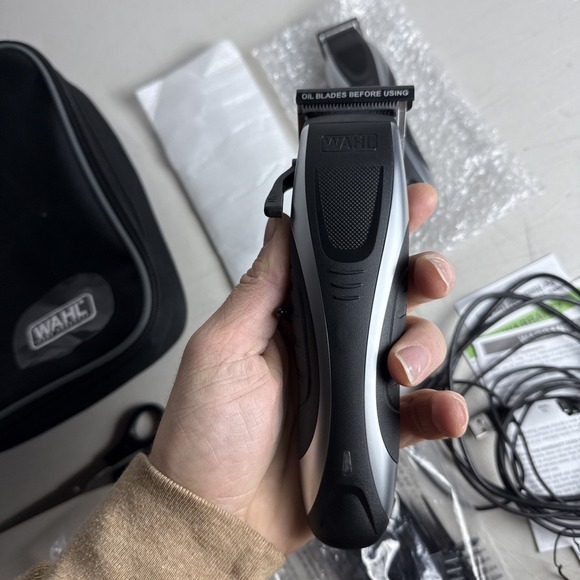 Wahl Home Products Li-Ion Max Rechargeable Cordless Clipper Haircutting Kit - Picture 8 of 16
